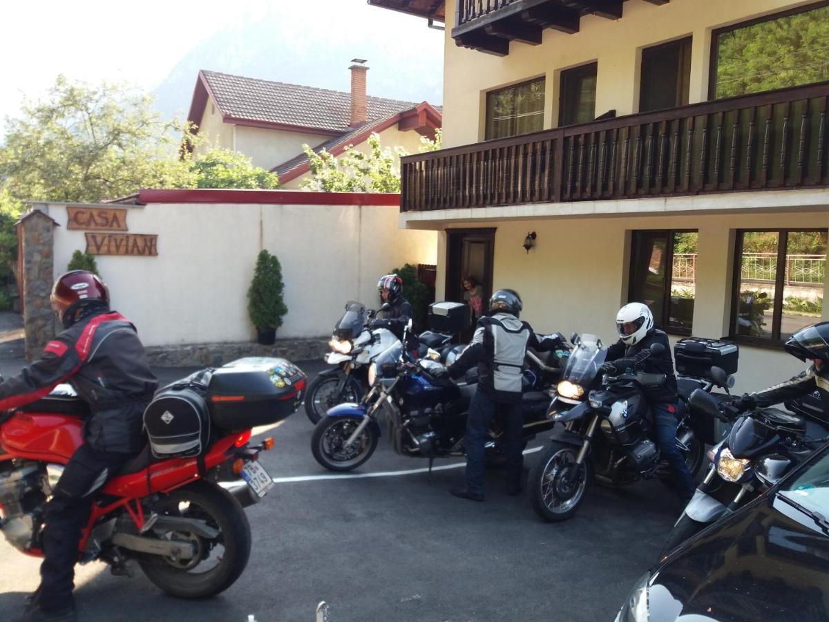 Casa Vivian Hotel Baile Herculane Ngoại thất bức ảnh