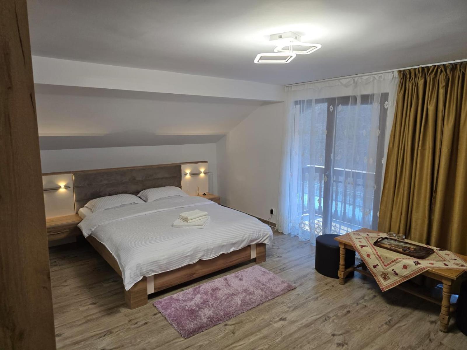 Casa Vivian Hotel Baile Herculane Ngoại thất bức ảnh